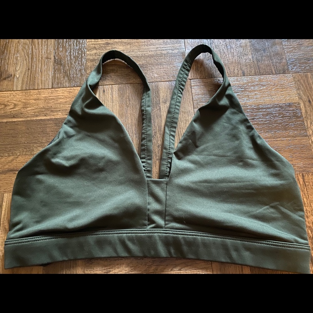 Super cute super cute sports bra